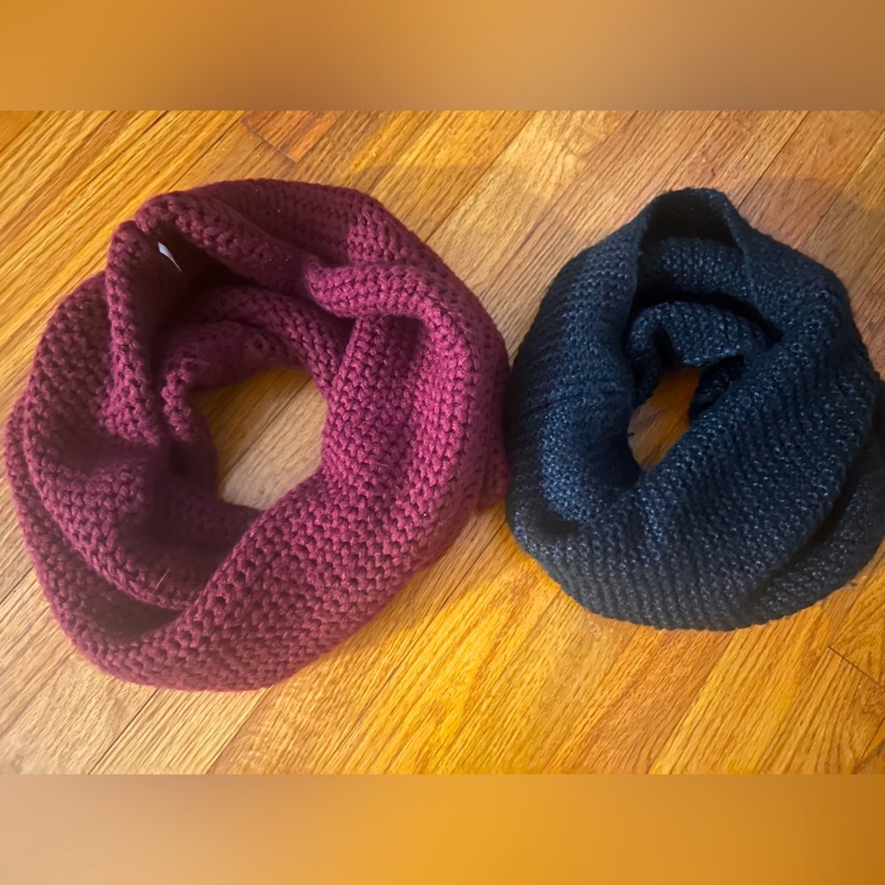 Set of Two Knit Infinity Scarves